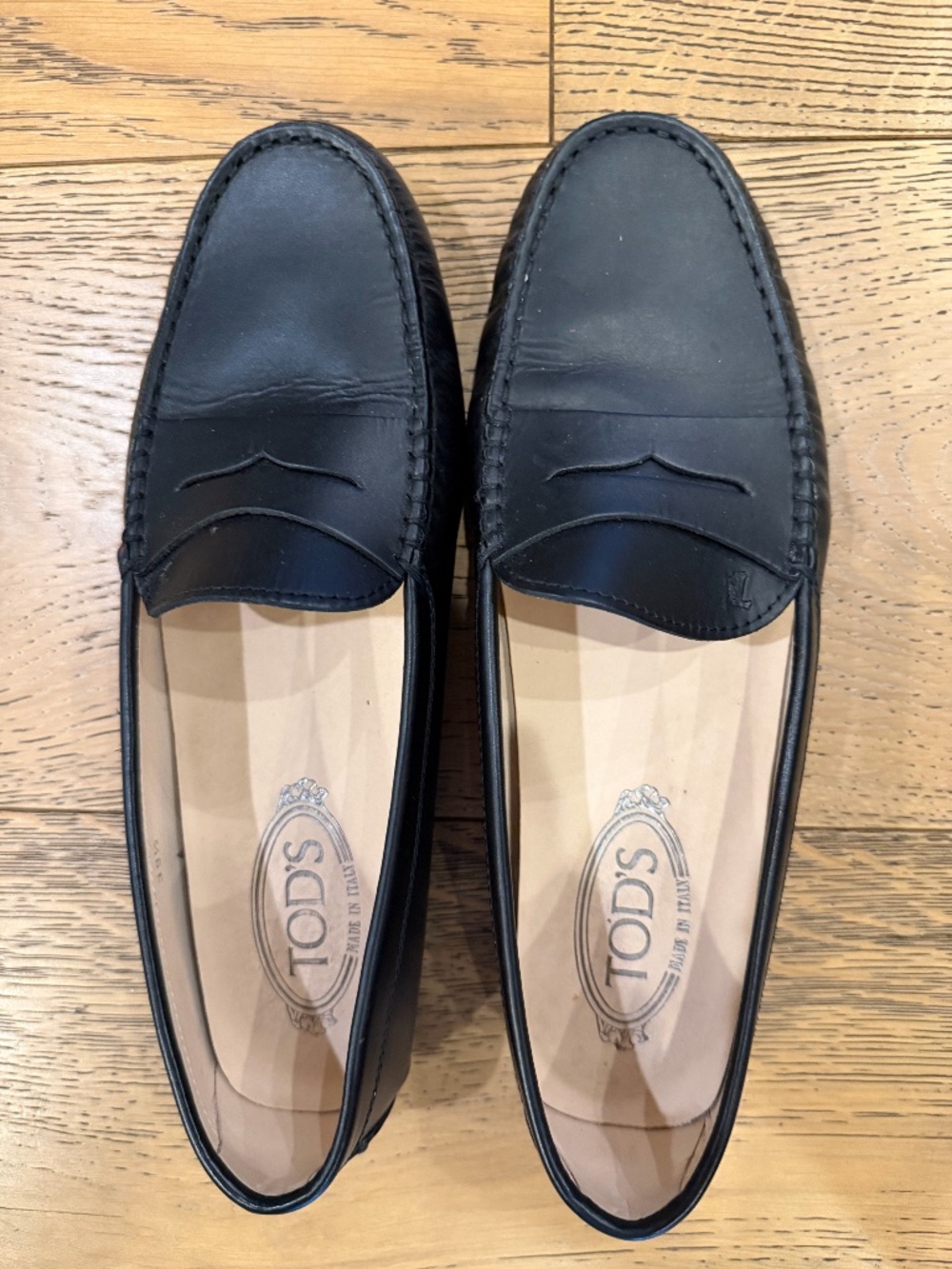 TOD'S DRIVING LOAFERS, BLACK LEATHER 9.5